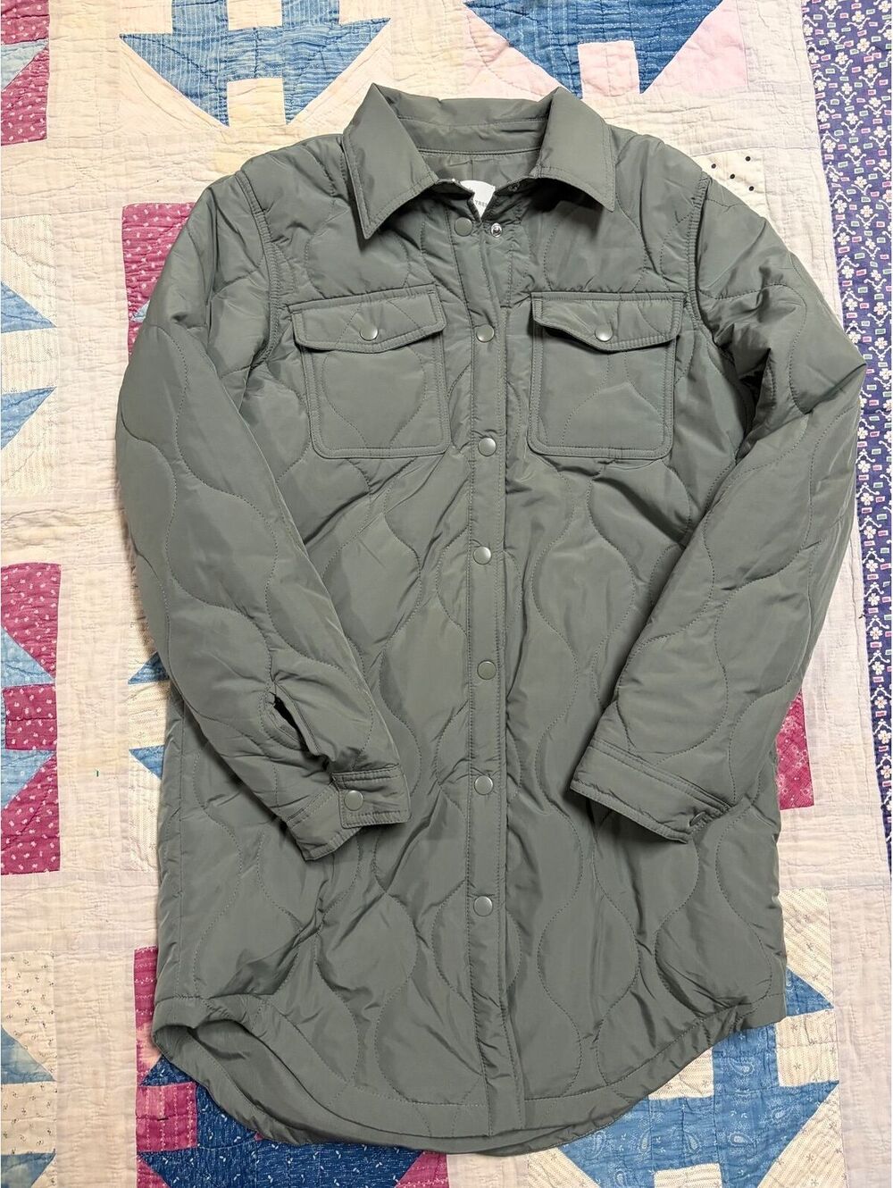 Love Tree Sage Green Quilted Snap-Button Shacket Jacket Medium